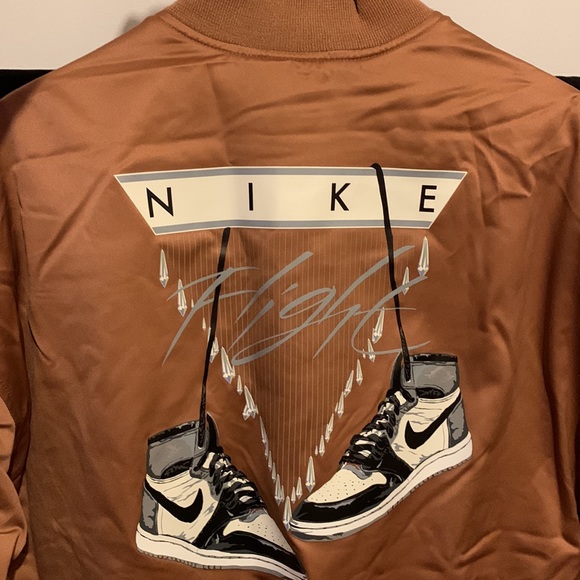 Jacket - Picture 3 of 6